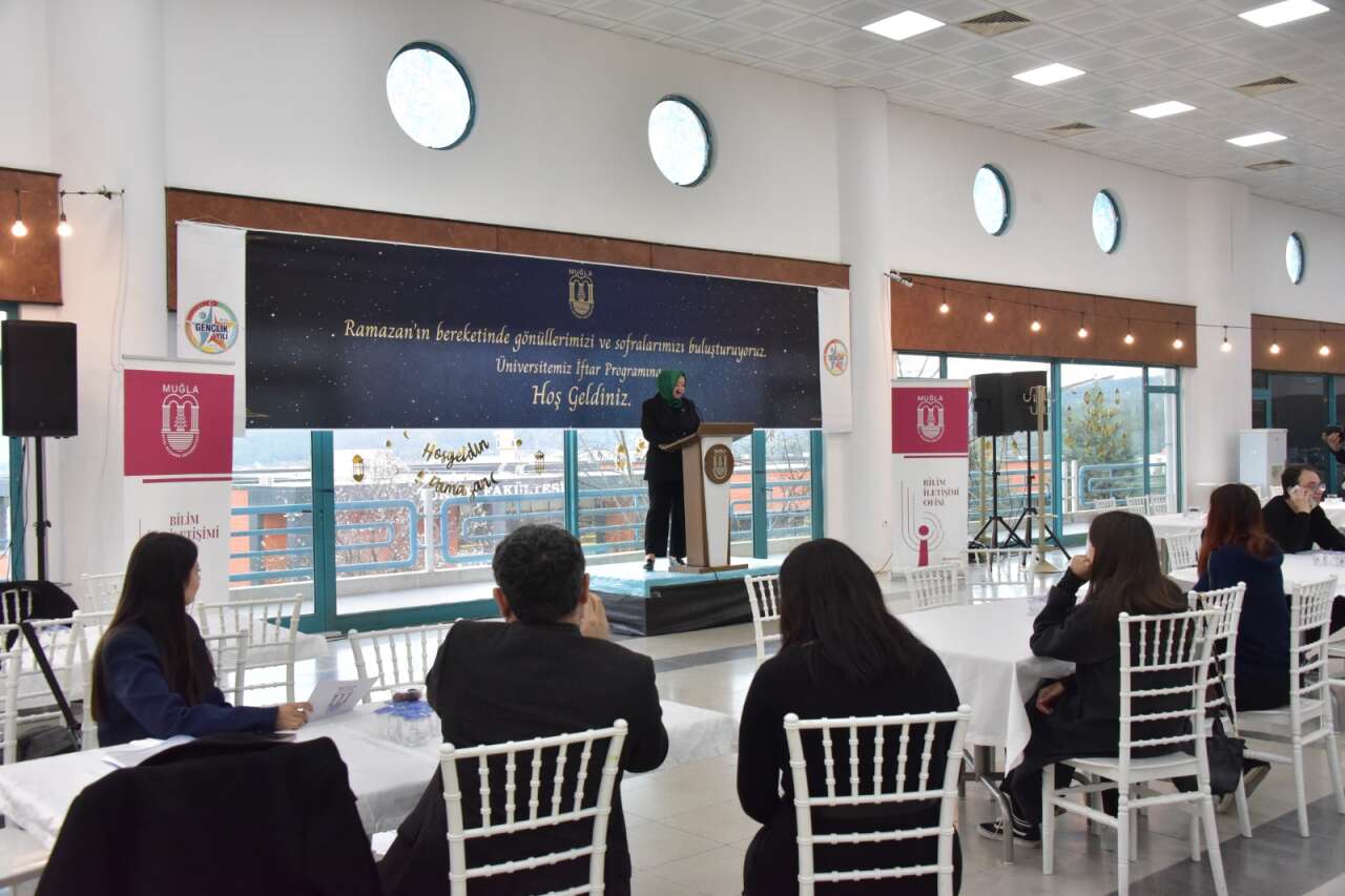 MSKÜ’de Ramazan Sofrası: Öğrenciler ve Protokol Aynı Sofrada 5